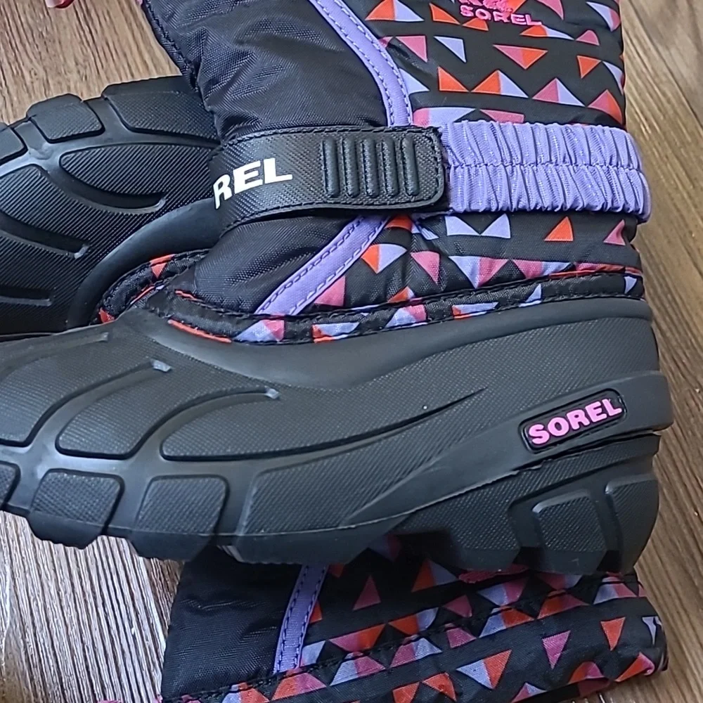 Sorel‎ Black Kids' Snow Boots with Pink & Purple Triangle Print